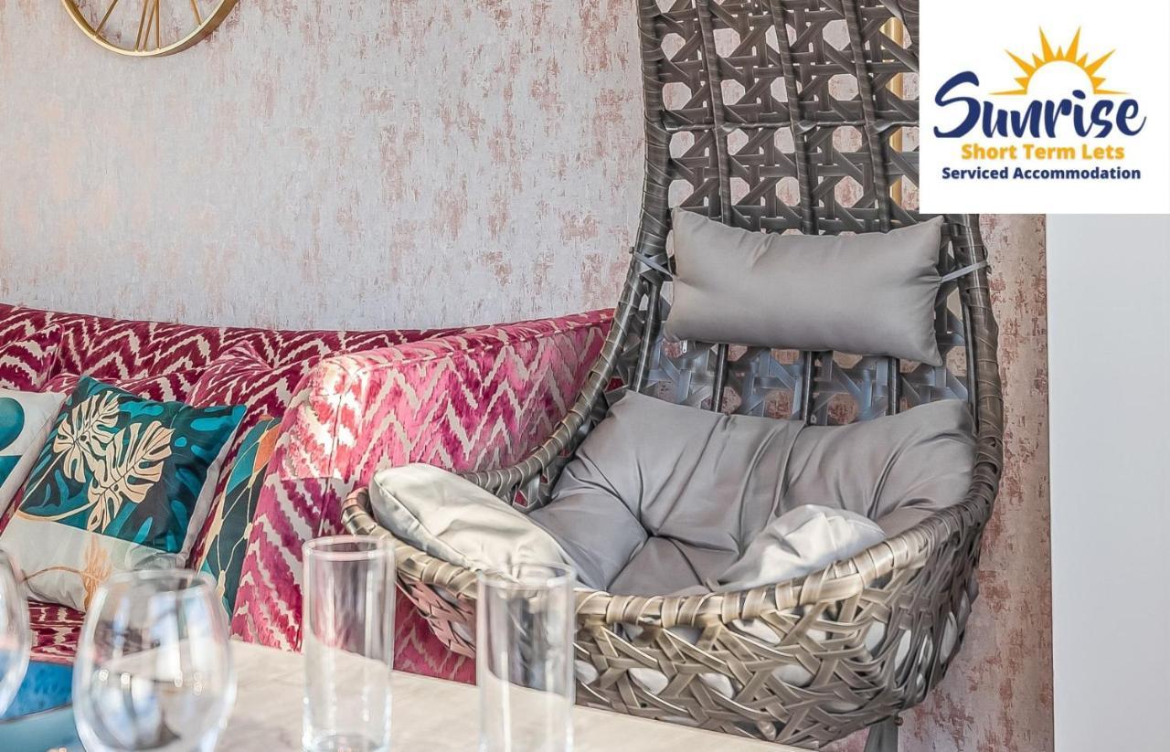 Presidential Apartment, Family Home, Luxury Bedrooms, 2 Rooms, 1 King Bed, 2 Single Beds, Free Wifi, Free Parking, Tourists, Business Travelers, Relocation, Beautiful River Views, - Long Stays, Invoice And Reduced Price Are Only Via Sunrise Short Let 던디 외부 사진
